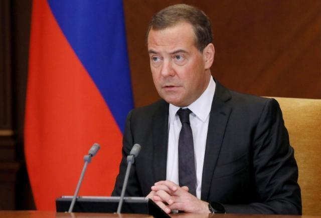 Medvedev “La Russia ha il diritto di usare armi nucleari se necessario”