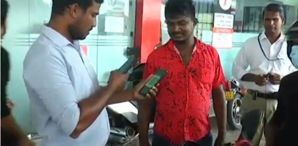 Sri Lanka al collasso, carburante razionato solo per i possessori di green card