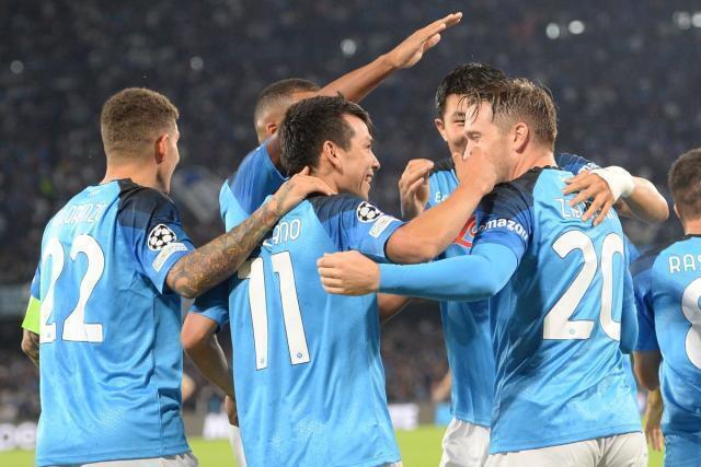 Il Napoli batte 4-2 l’Ajax ed è già agli ottavi di Champions